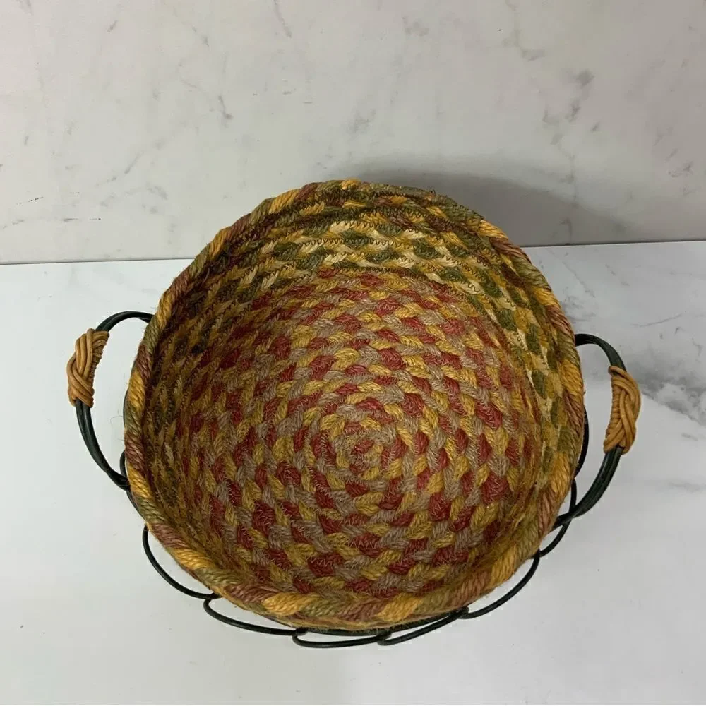 Wire basket with woven insert